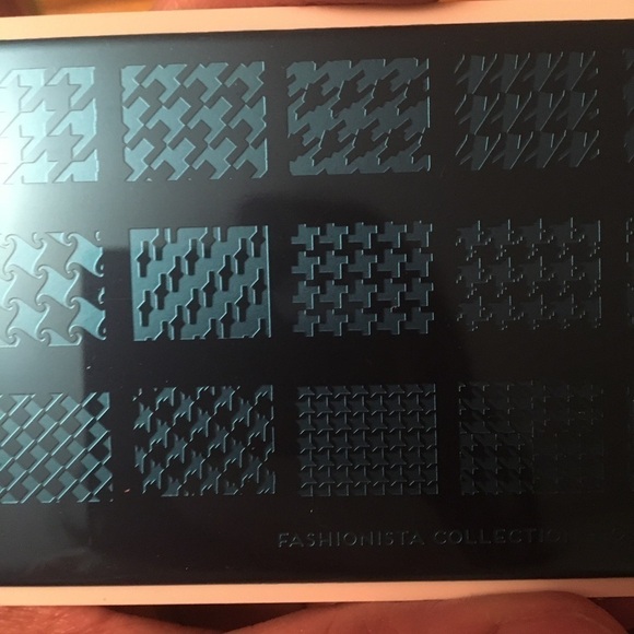 𝅺coco The Fashionista nail art plate - Picture 3 of 3